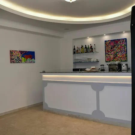 Al Saliceto فندق 3*